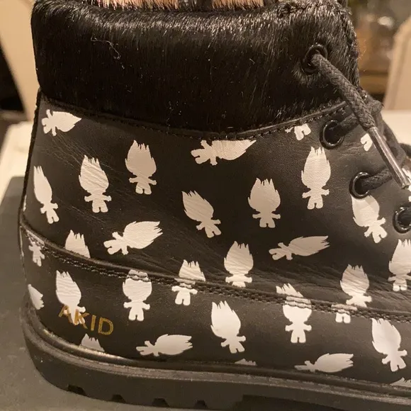 Akid Shoes