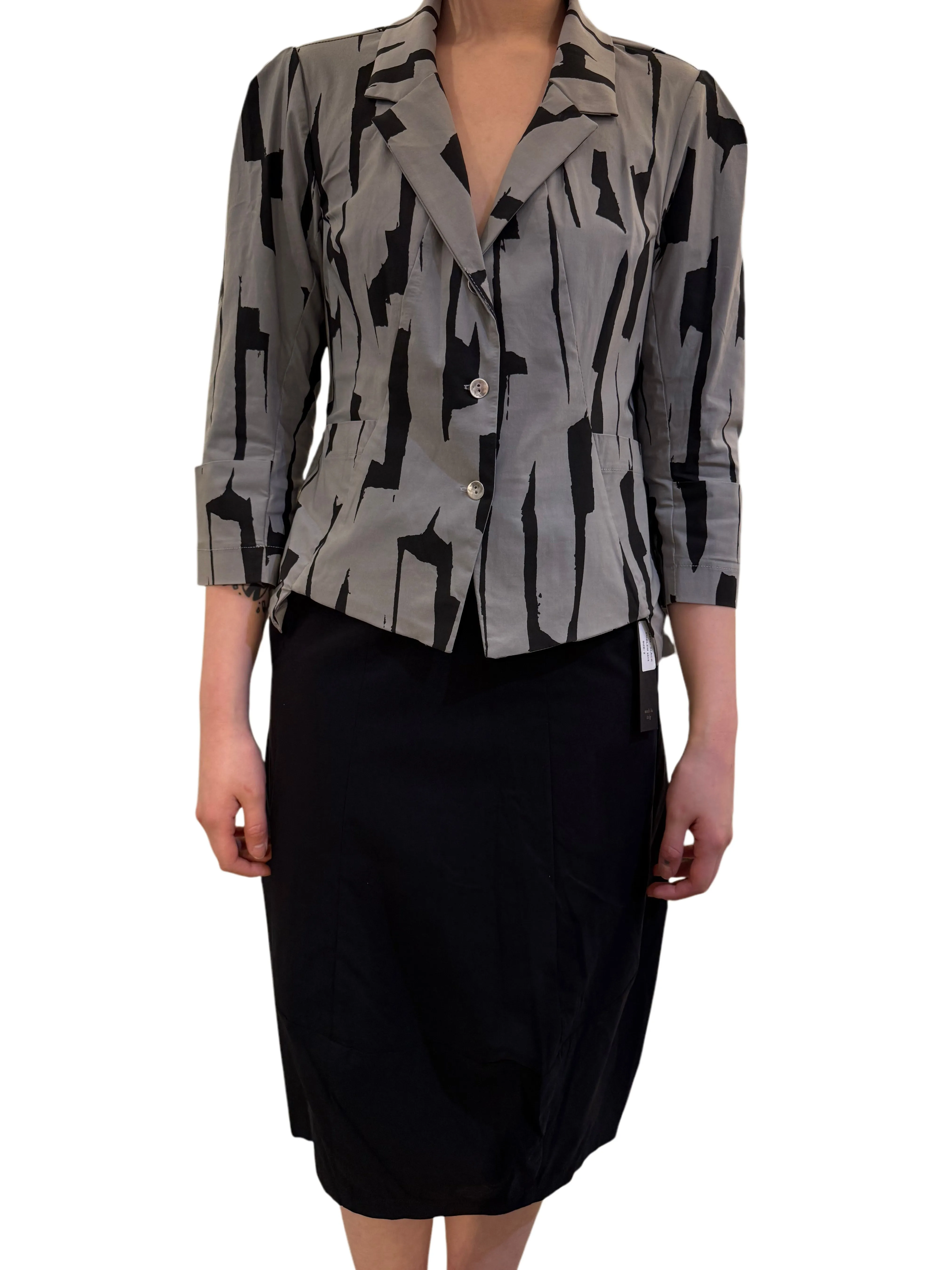 Avadon Stretch Emblem Skirt