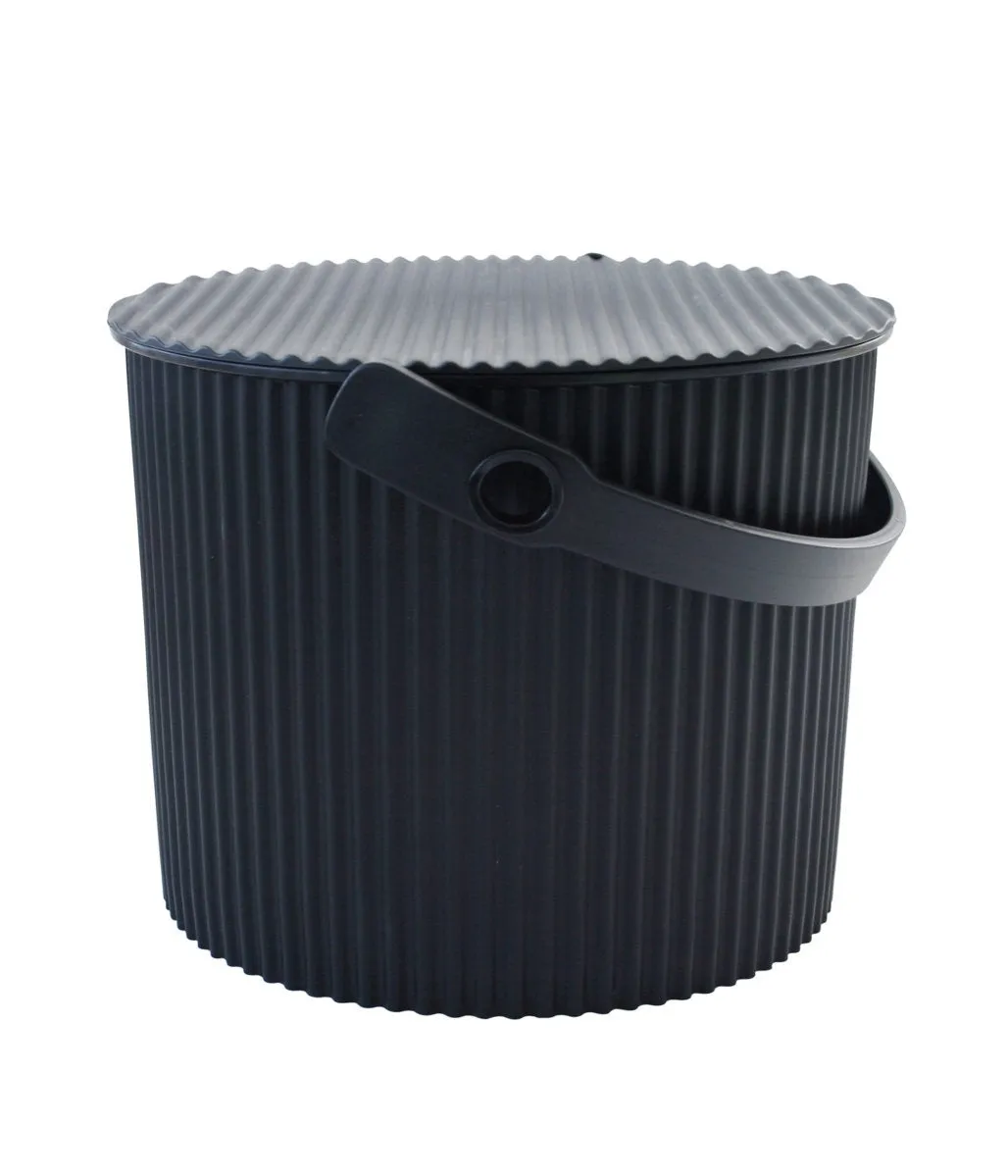 Black Super Bucket - Medium
