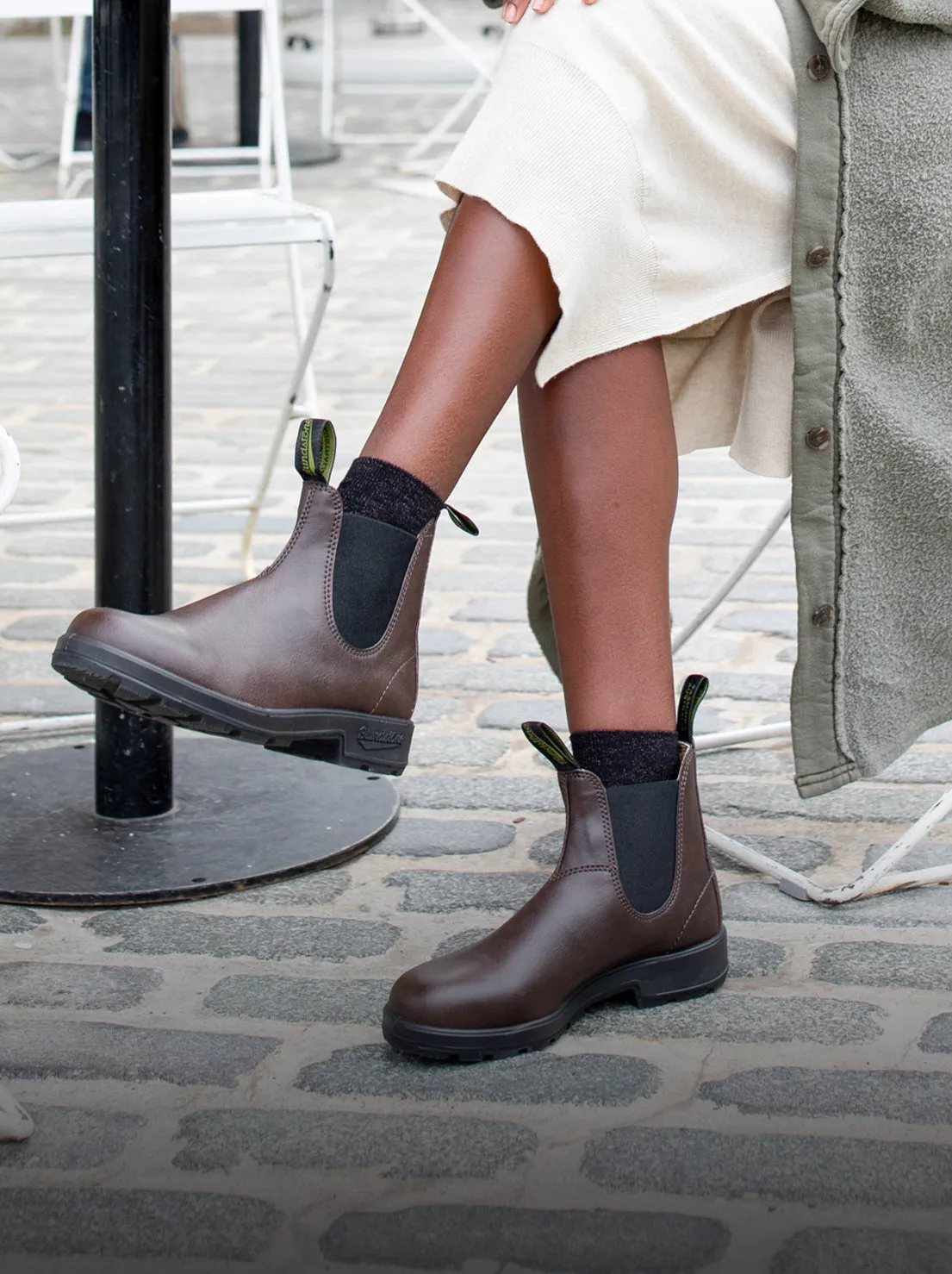 Blundstone - 2116 Unisex Vegan Chelsea Boot - Brown