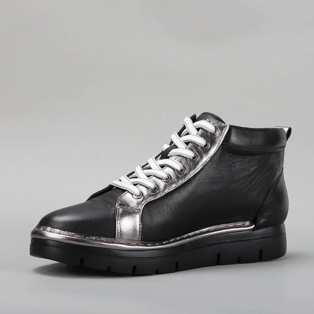 Bobby - Black Pewter