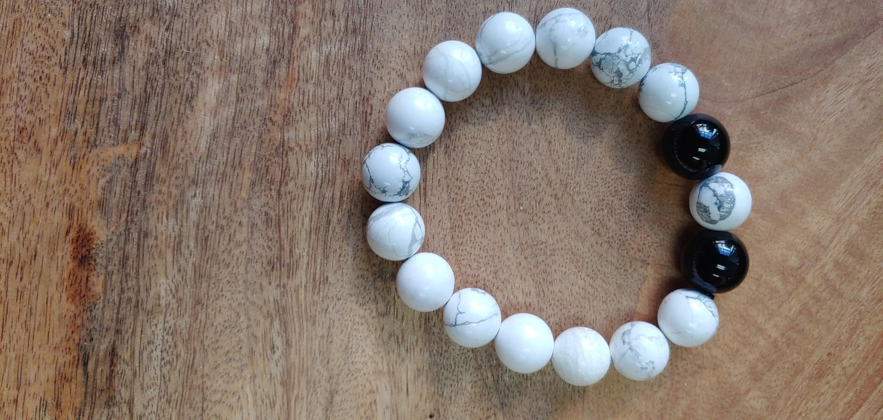 Dzairedeleon Bead Bracelet