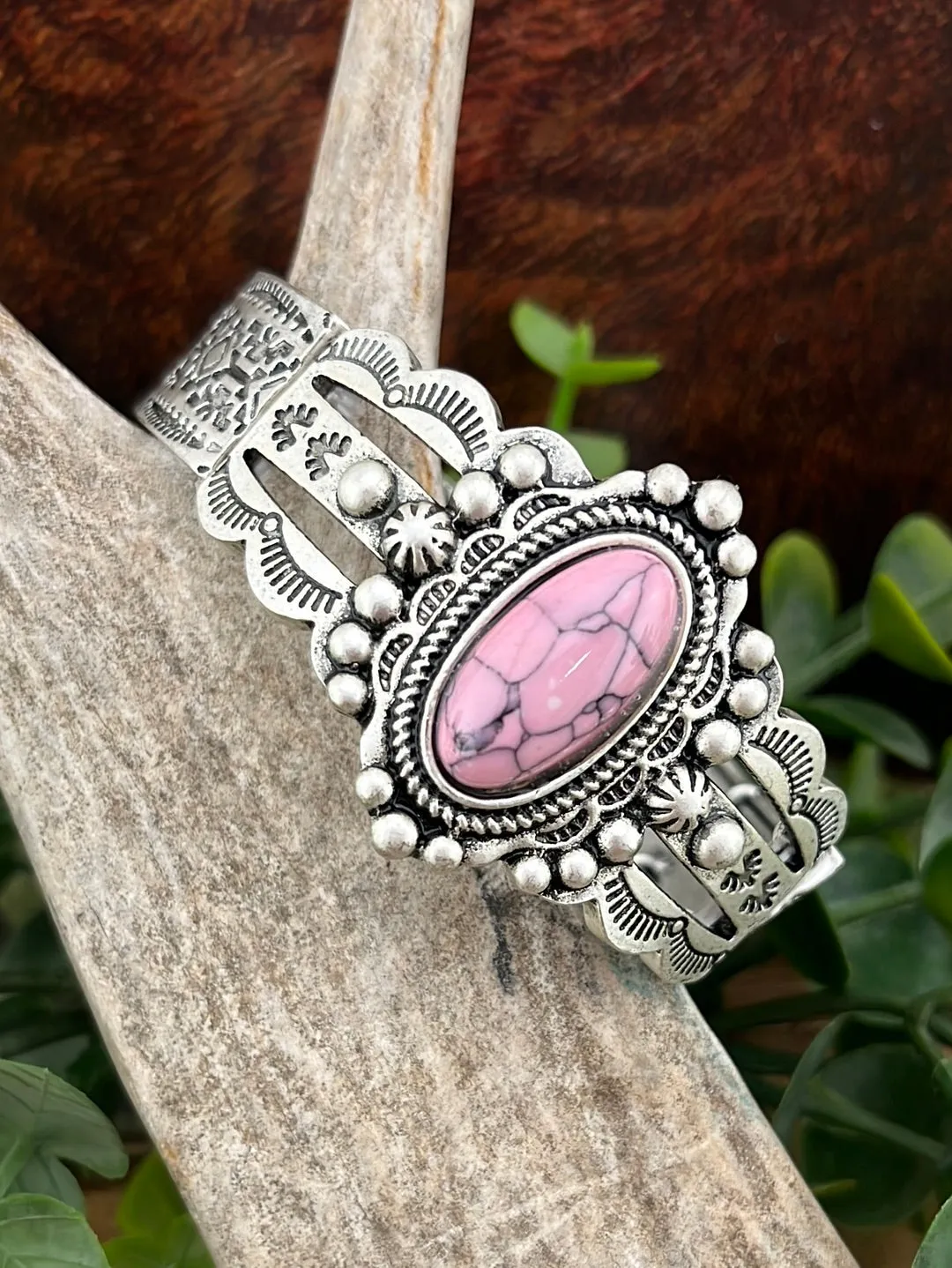 Easton Stamped Stretch Bracelet With Oval Center Stone