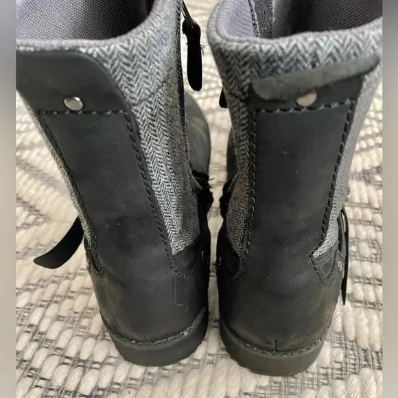 Eddie Bauer women’s Boots Black Gray Size 11 - EUC