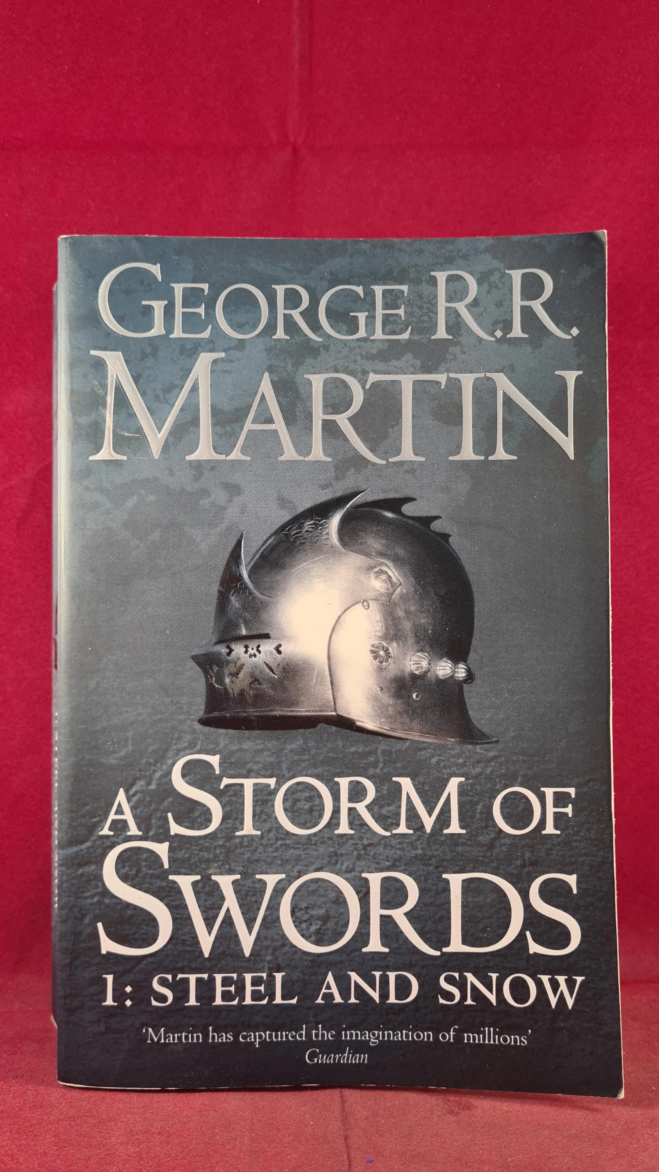 George R R Martin - A Storm of Swords, Harper, 2011, Paperbacks
