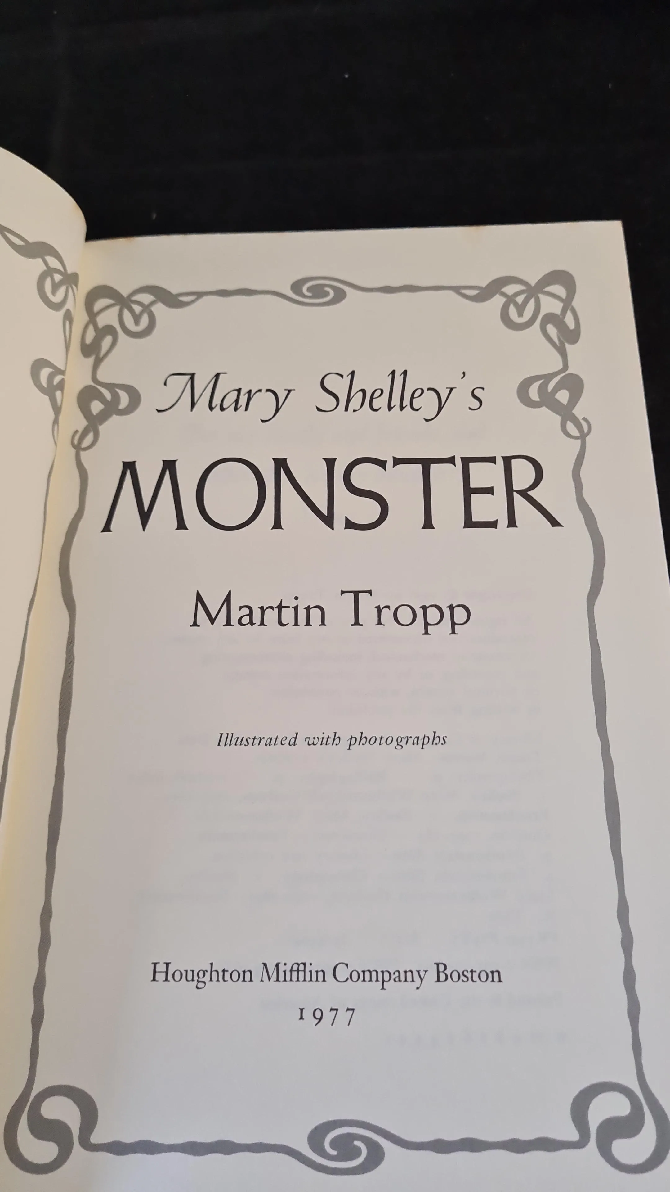 Martin Tropp - Mary Shelley's Monster, Houghton Mifflin Company, 1977, Paperbacks
