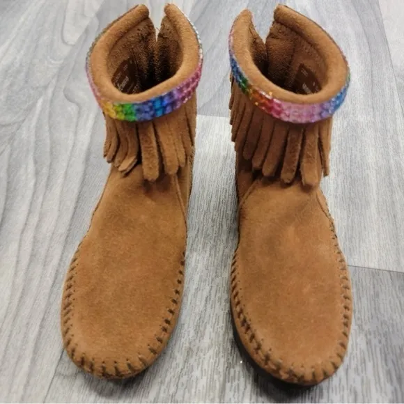 Minnetonka Back Zip Hardsole Boot Rhinestones Toddler Size 8 Booties