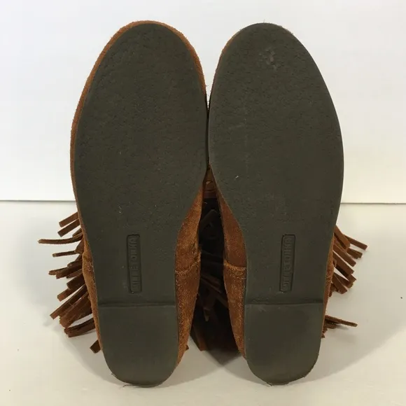 Minnetonka Brown 3-Layer Fringe Pull On Boot, Women's 6