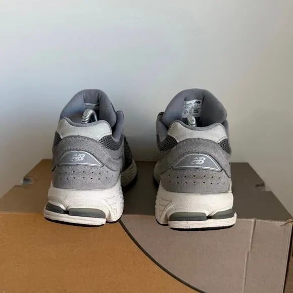 New Balance 2002 R Grey/White Kids Sneakers - SZ 5 Y- 6.5 Y