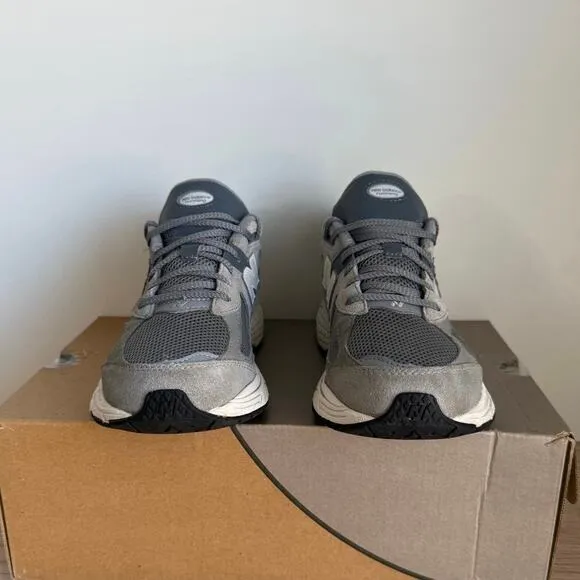 New Balance 2002 R Grey/White Kids Sneakers - SZ 5 Y- 6.5 Y