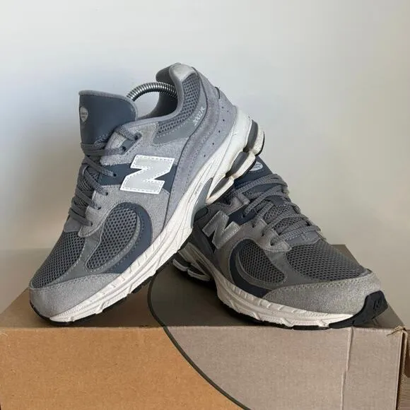 New Balance 2002 R Grey/White Kids Sneakers - SZ 5 Y- 6.5 Y