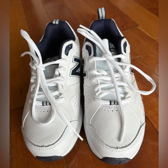 New Balance Size 7 White and Black 623 Athletic Sneakers New Without Box