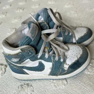 Nike Air Jordan 1 High Denim White CU0450-104 Youth Size 9C Lace Up Sneakers