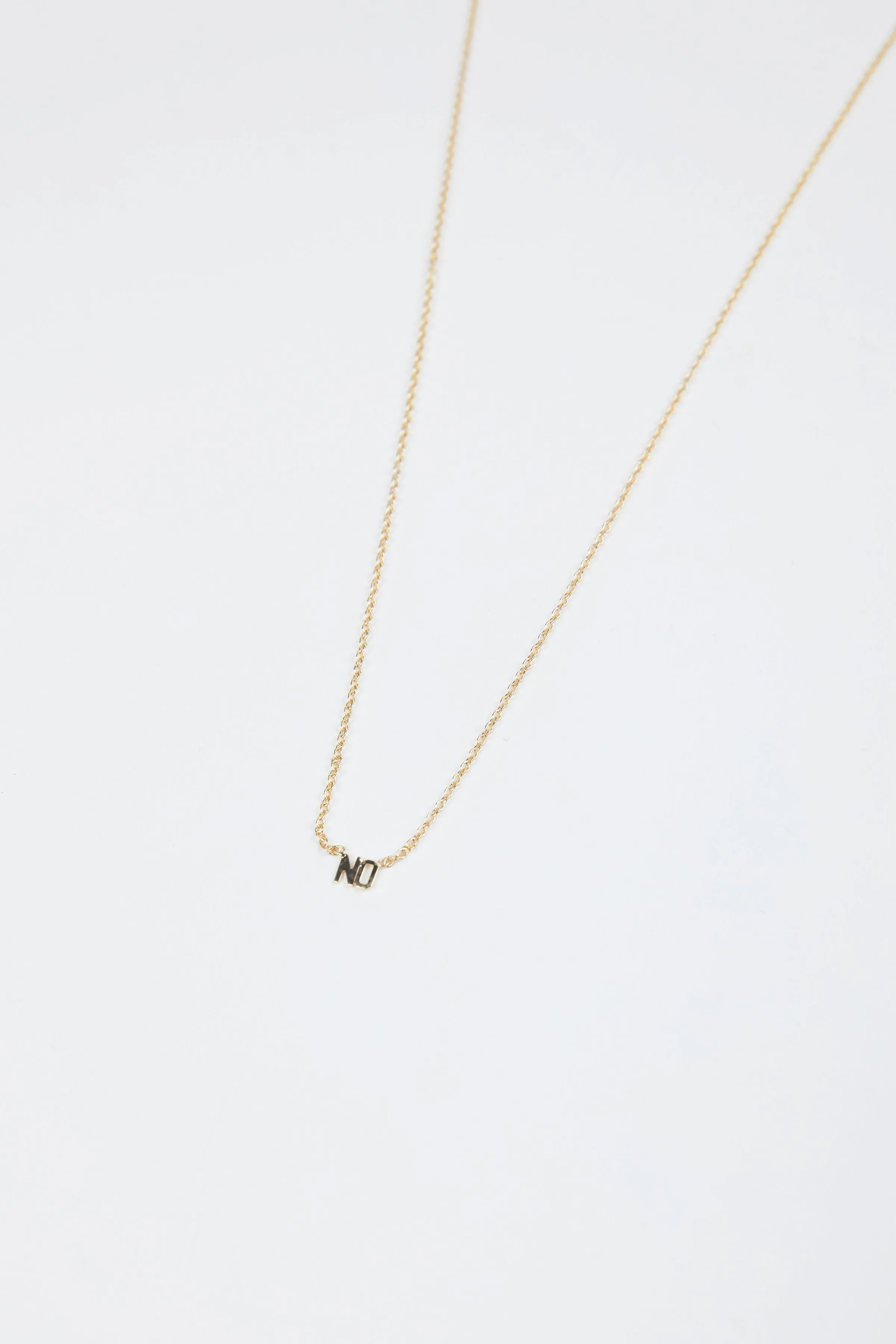NO NECKLACE