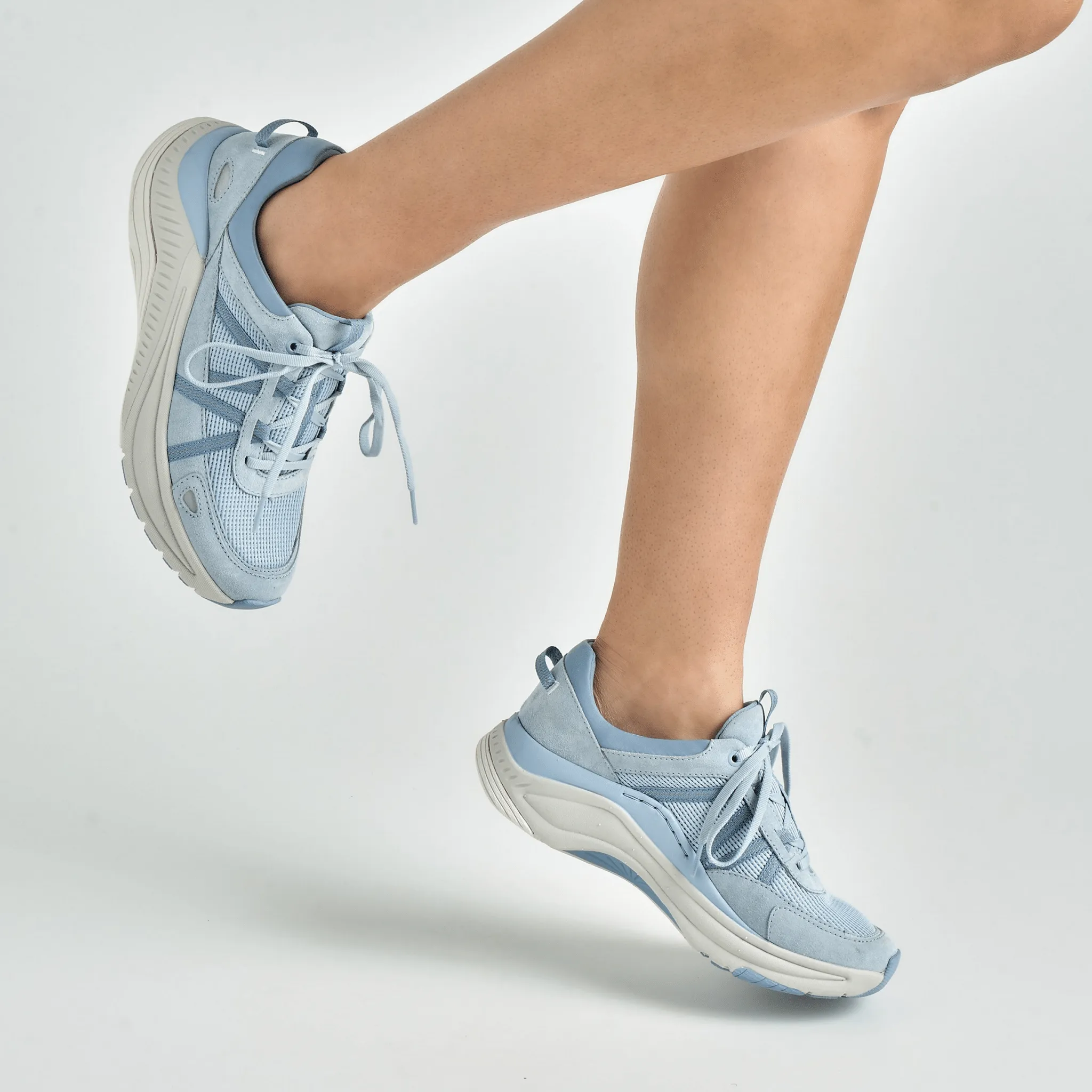 Poppy | Suede | Sky