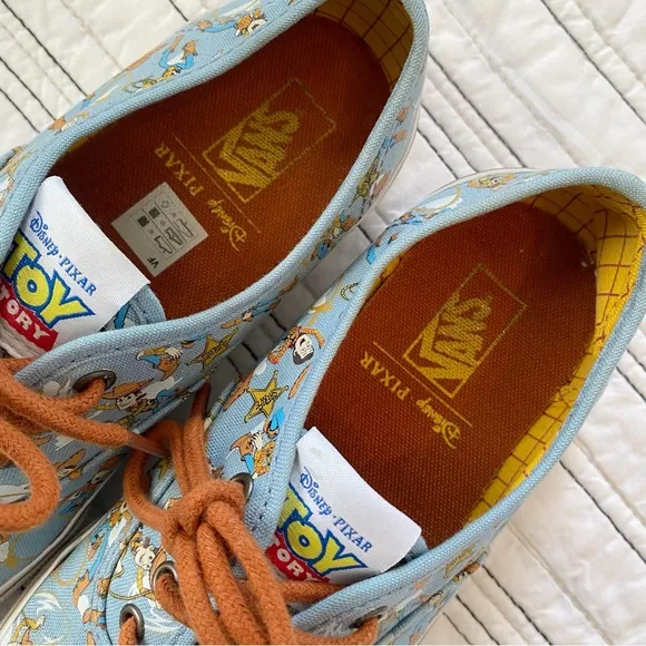 RARE Vans × Disney Toy Story Woody Authentic Sneakers Limited Edition Kids 3.5