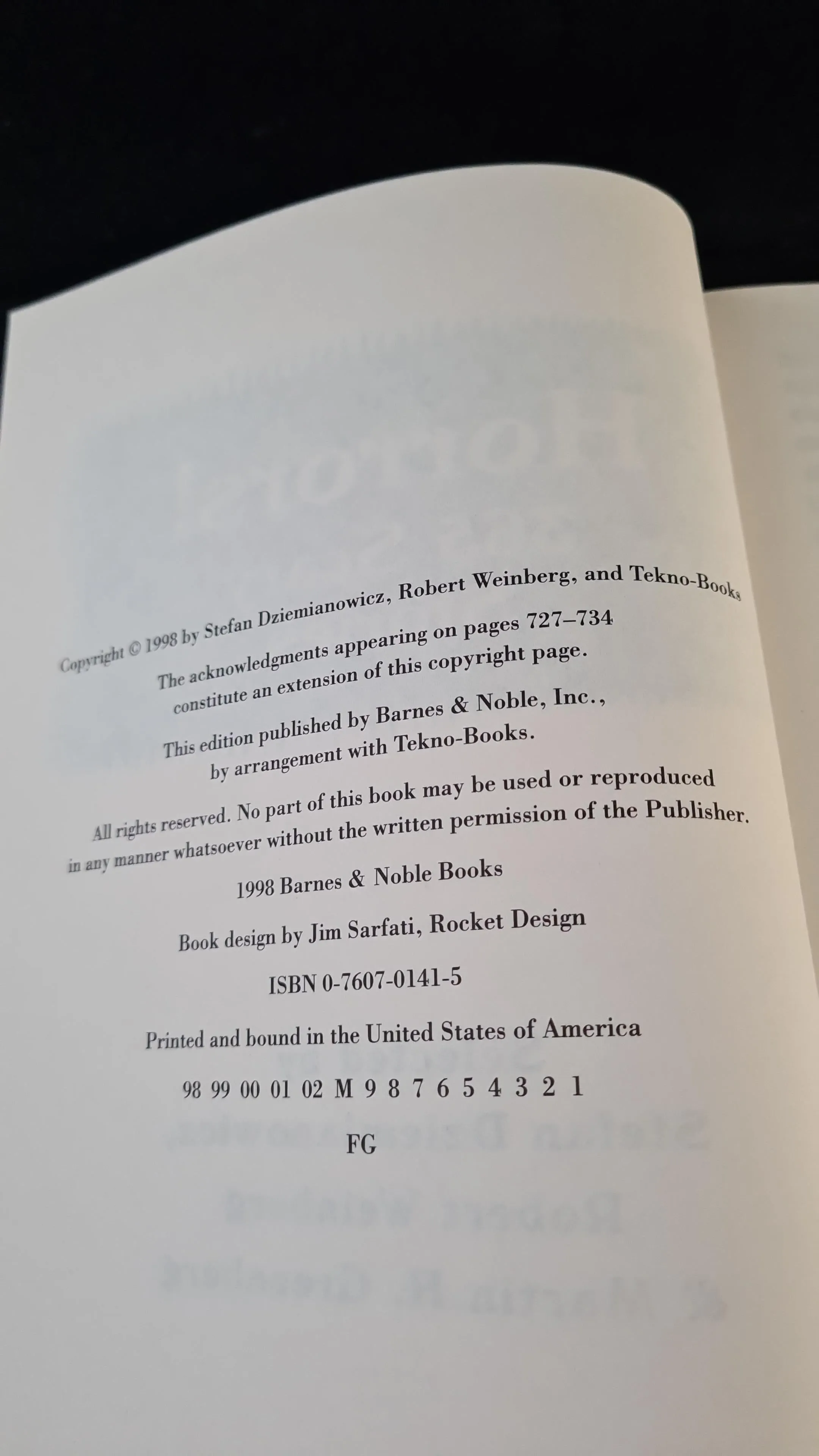 Robert Weinberg, Martin H Greenberg- Horrors! 365 Scary Stories, Barnes & Noble, 1998