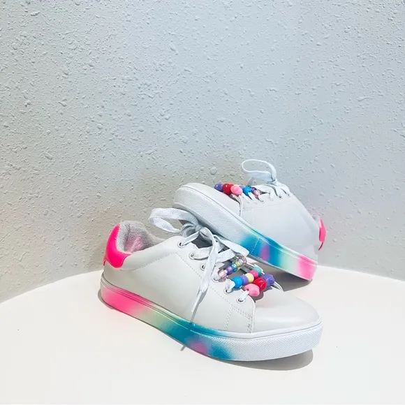 Steve Madden Big Kids Girls Charmi White Rainbow Sneakers Size 4 NWT