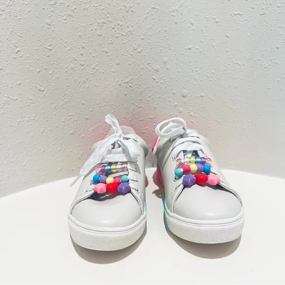 Steve Madden Big Kids Girls Charmi White Rainbow Sneakers Size 4 NWT