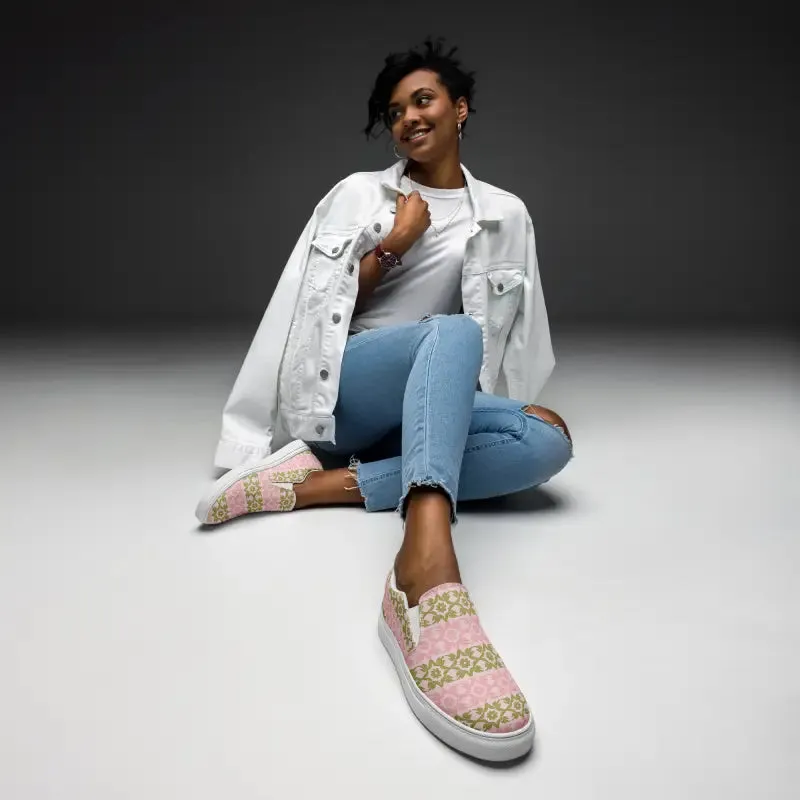 Trendy Canvas Shoes Pink Geometric Floral Pattern