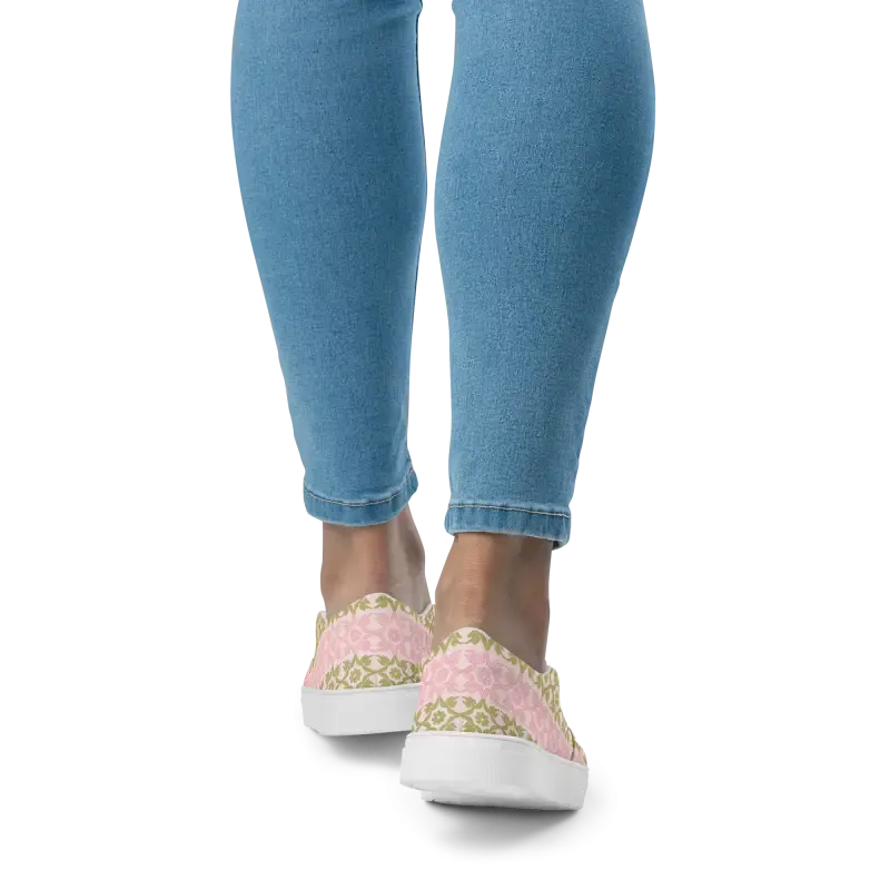 Trendy Canvas Shoes Pink Geometric Floral Pattern
