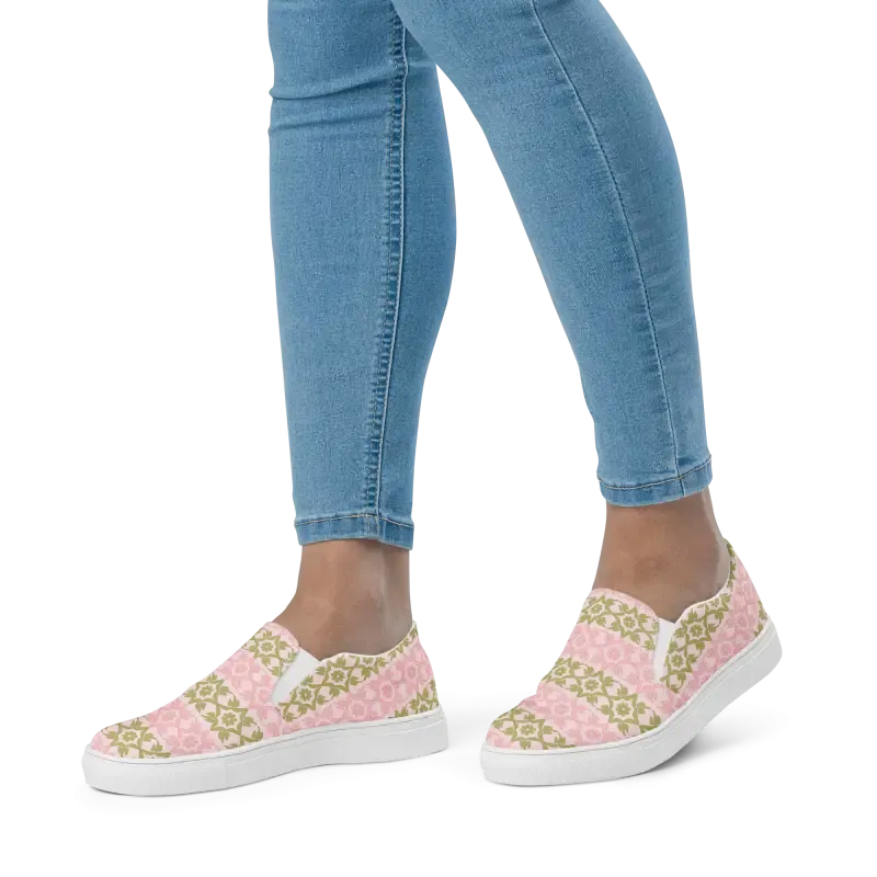 Trendy Canvas Shoes Pink Geometric Floral Pattern
