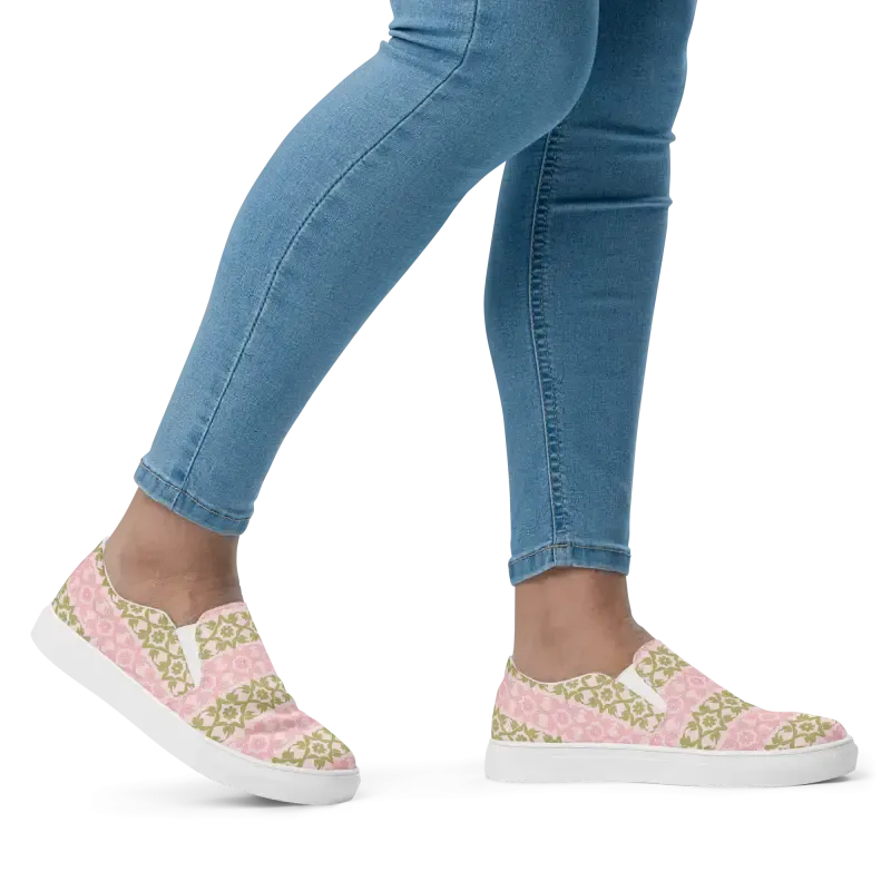 Trendy Canvas Shoes Pink Geometric Floral Pattern