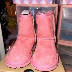 UGG toddler pink boots size 8 VGUC