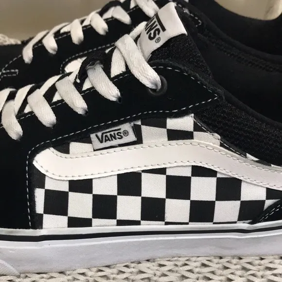 Vans Checkerboard Low Top Sneakers