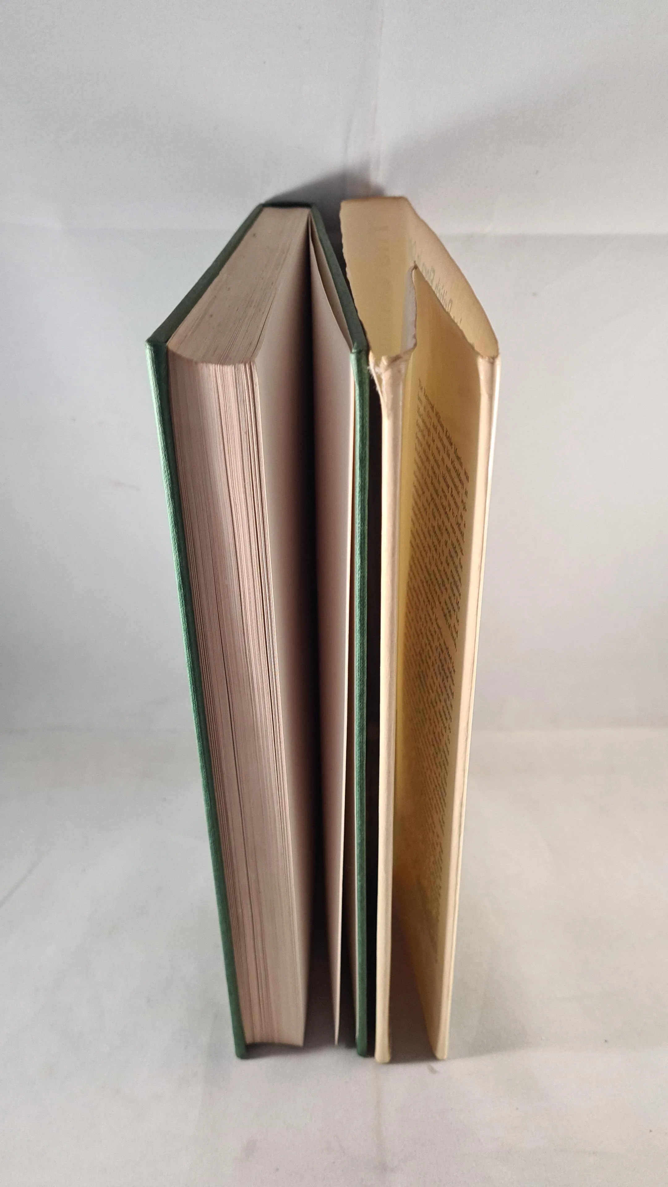 W Keble Martin - The Concise British Flora in Colour, Ebury Press, 1965, First Edition