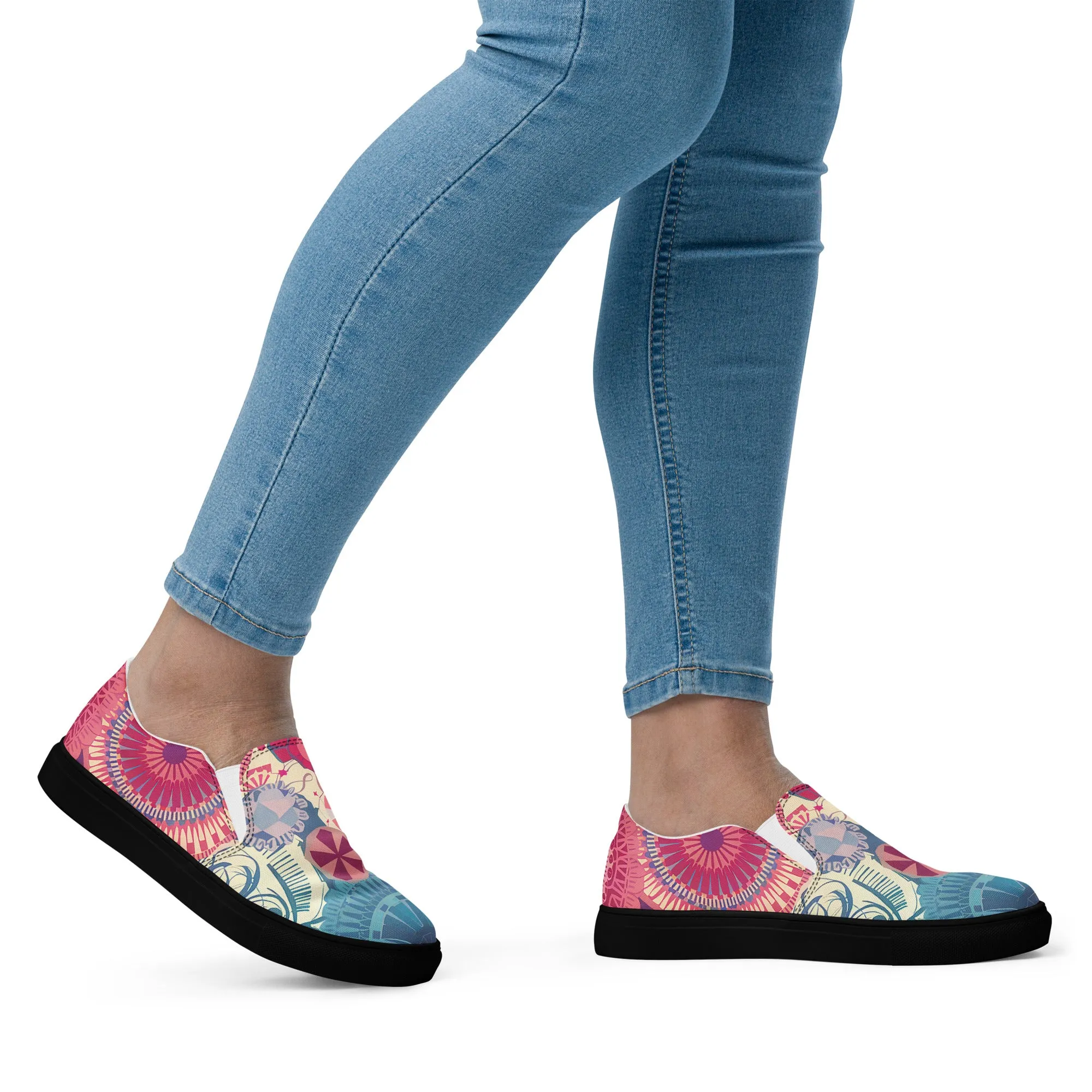 Women’s slip-on canvas shoes